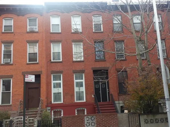 300 Gates Ave, Brooklyn, NY 11216