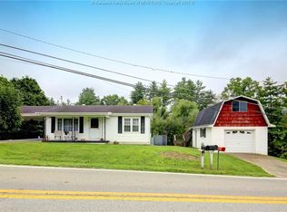 949 Newmans Branch Rd, Milton, WV 25541