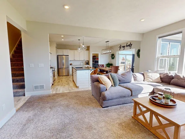 3372 Jamesfield Ct, Hudsonville, MI 49426
