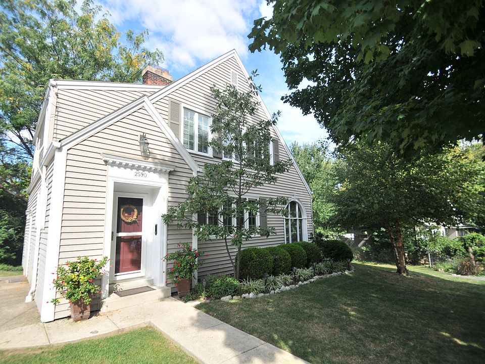 2590 Irving Place