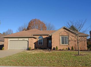 2484 S Overhill Ave, Springfield, MO 65807