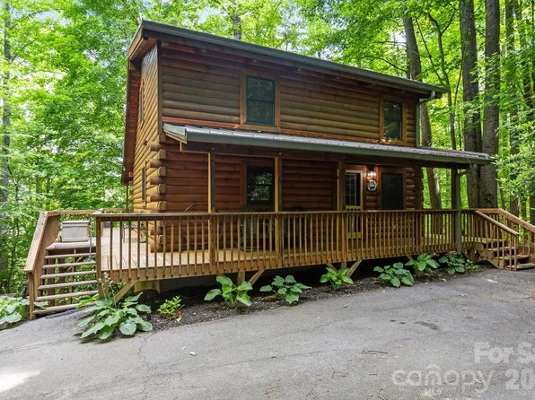 83 Log Cabin Dr, Maggie Valley, NC 28751