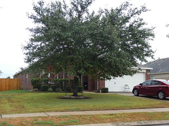 2nd image of 202 Brazos Gardens Dr