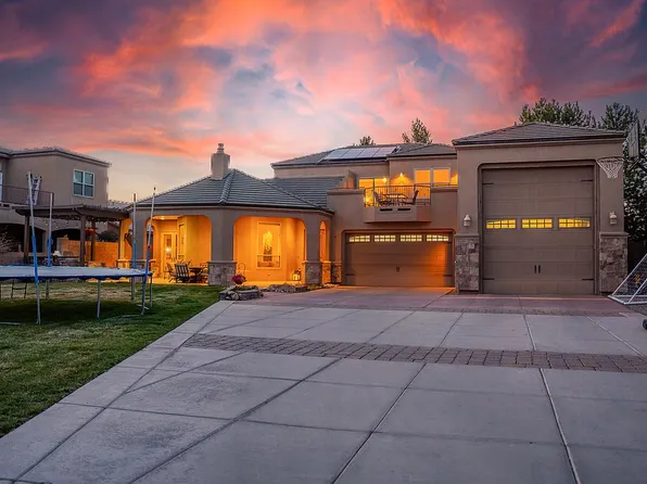 323 Nuevo Hacienda Ln NW, Los Ranchos De Albuquerque, NM 87107