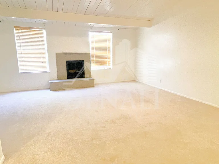 3750 N Country Club Rd #6 — Photo 5