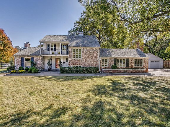 1936 College Hill Colonial : home sits far off of Douglas Ave