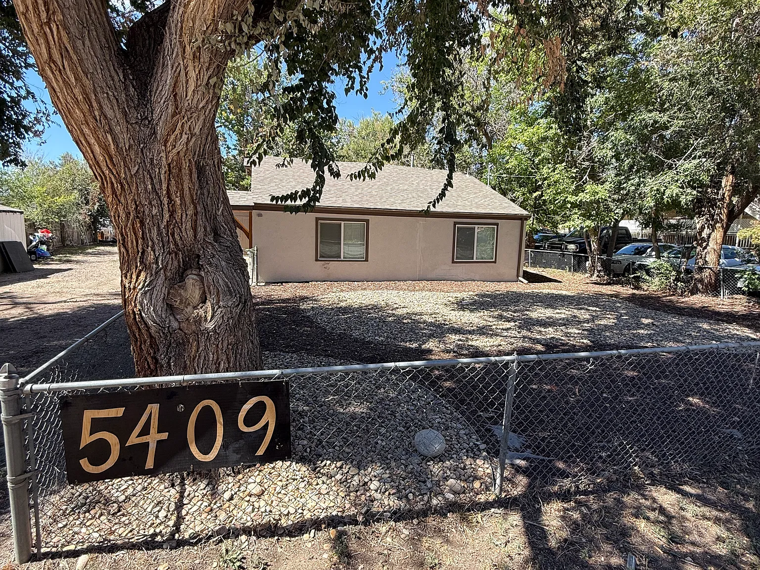 2 bed, 875 sqft, $2,250 — Photo 1