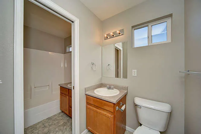 3380 Saratoga St #F — Photo 15