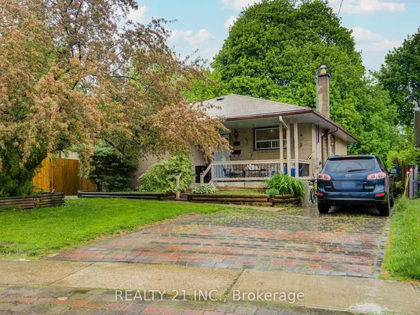 44 Sundance Cres, Toronto, ON M1G 2M2