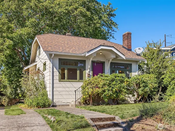 6749 10th Avenue NW, Seattle, WA 98117