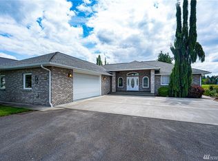 114 Villageway Dr, Chehalis, WA 98532