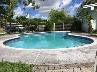 6152 NW 22nd St, Pompano Beach, FL 33063