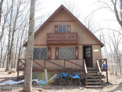 132 Shawnee Dr, Pocono Lake, PA, 18347