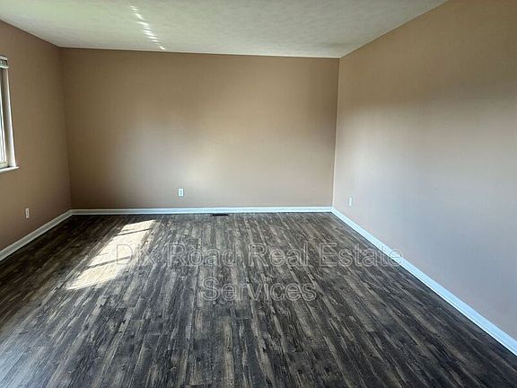 5th image of 5261 Bromwick Dr