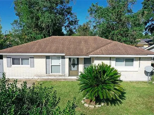 132 Southern Ct, Westwego, LA 70094