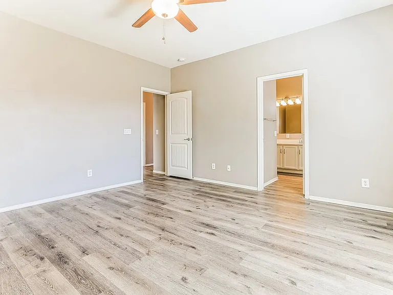 30225 N Royal Oak Way — Photo 8