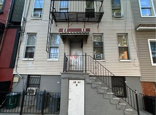 1867 Starr St APT 2R, Ridgewood, NY 11385