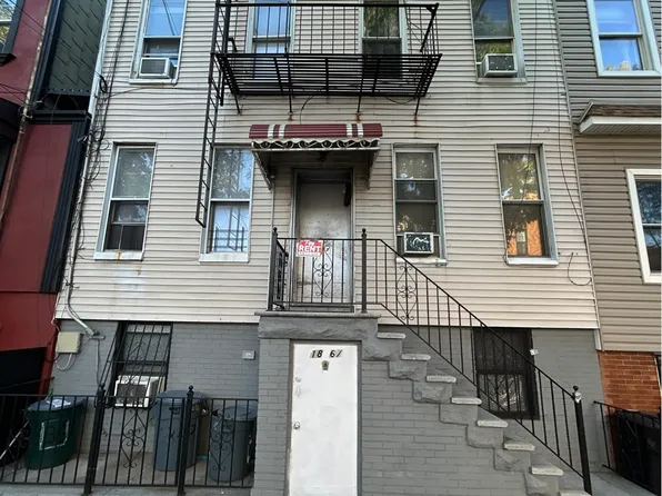 1867 Starr St APT 2R, Ridgewood, NY 11385