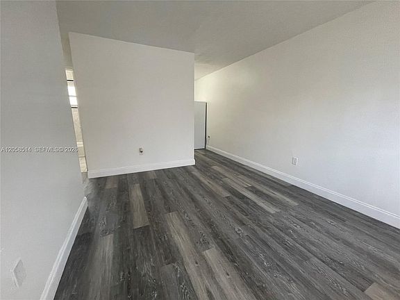 2nd image of 15940 NE 19th Ct APT 2