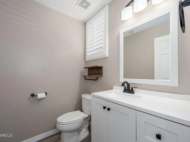 16060 W Mercer Ln — Photo 12