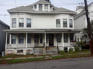 33 Washington St, Carbondale, PA 18407