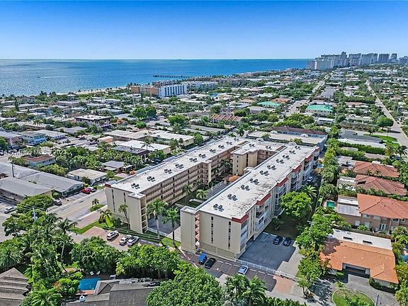4th image of 4629 Poinciana St APT 318