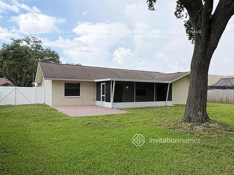 1617 Carter Oaks Dr — Photo 10