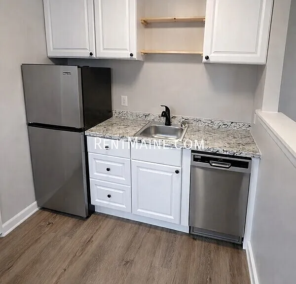 1286 Union St — Photo 6