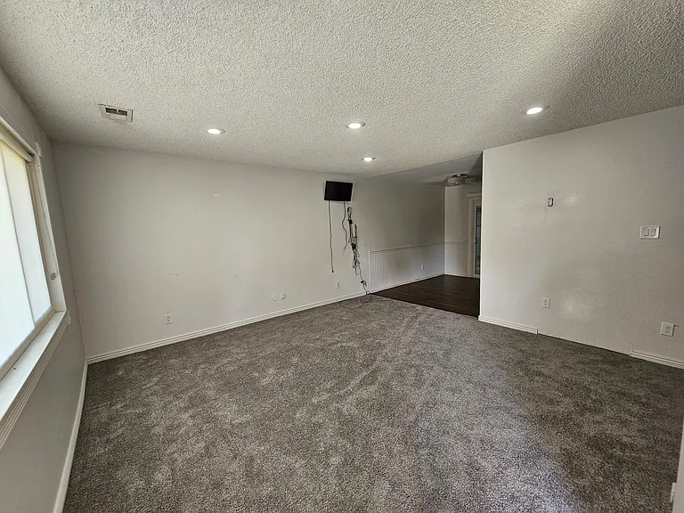 1504 S Salem Cir — Photo 10