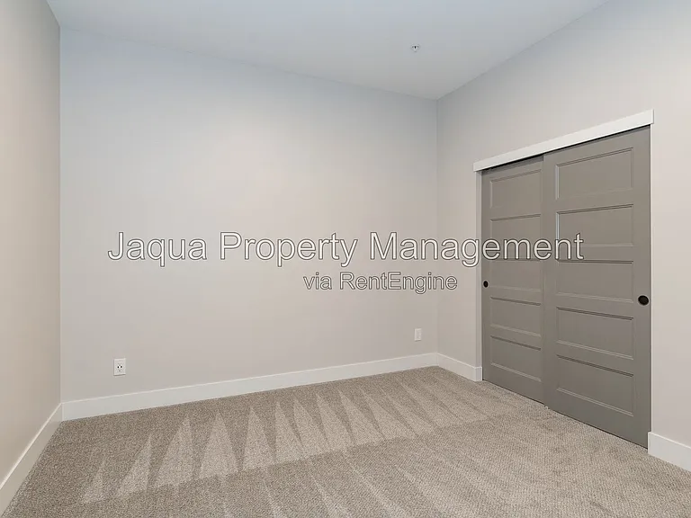 335 Center St #204 — Photo 7