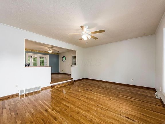 M 8319 Harrisburg007