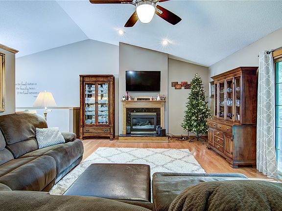 4th image of 3237 Fern Court