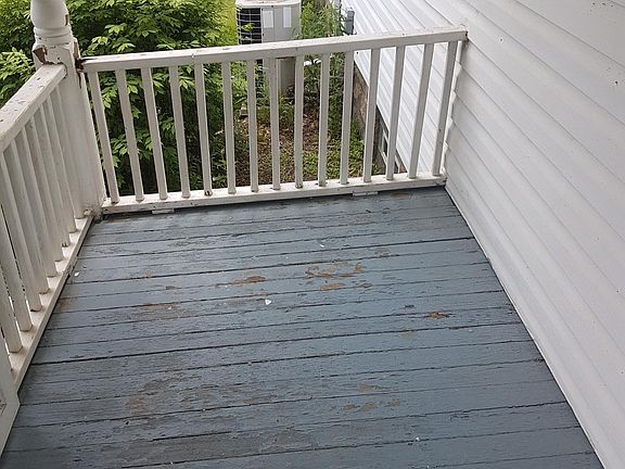 3rd image of 121 Wetmore Ave