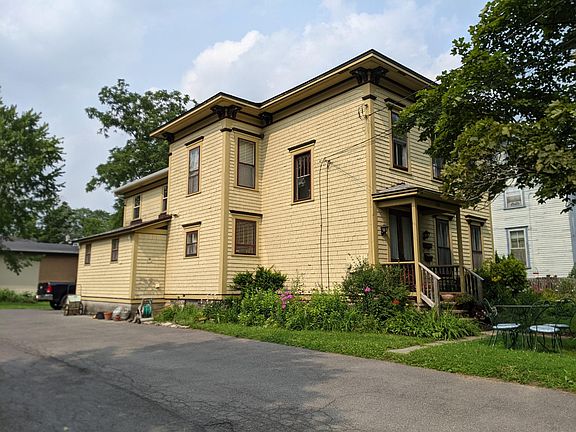 2nd image of 411 Clinton St #2
