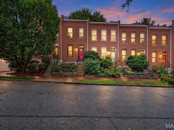 1309 Mackay Pl, Saint Louis, MO 63104