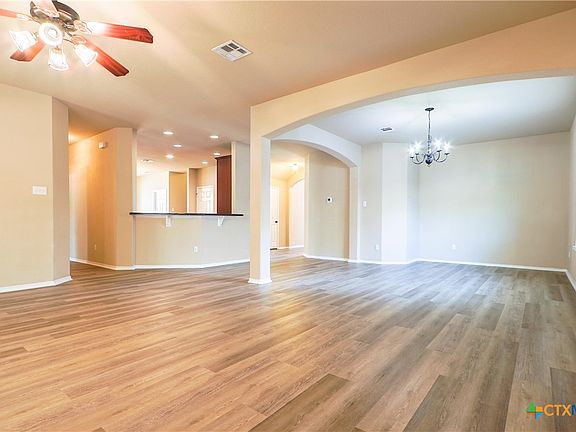 5th image of 7201 Golden Oak Ln