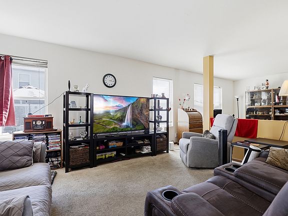 2nd image of 1475 Windflower Ct