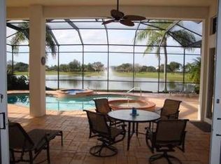 261 Monterey Dr, Naples, FL 34119