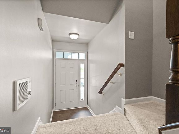 5th image of 23520 Hopewell Manor Ter
