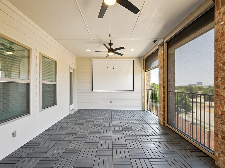 4261 Shavano Dr — Photo 18