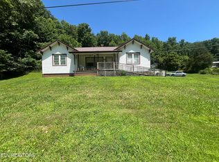 121 McCoy Dr, Blackwater, VA 24221