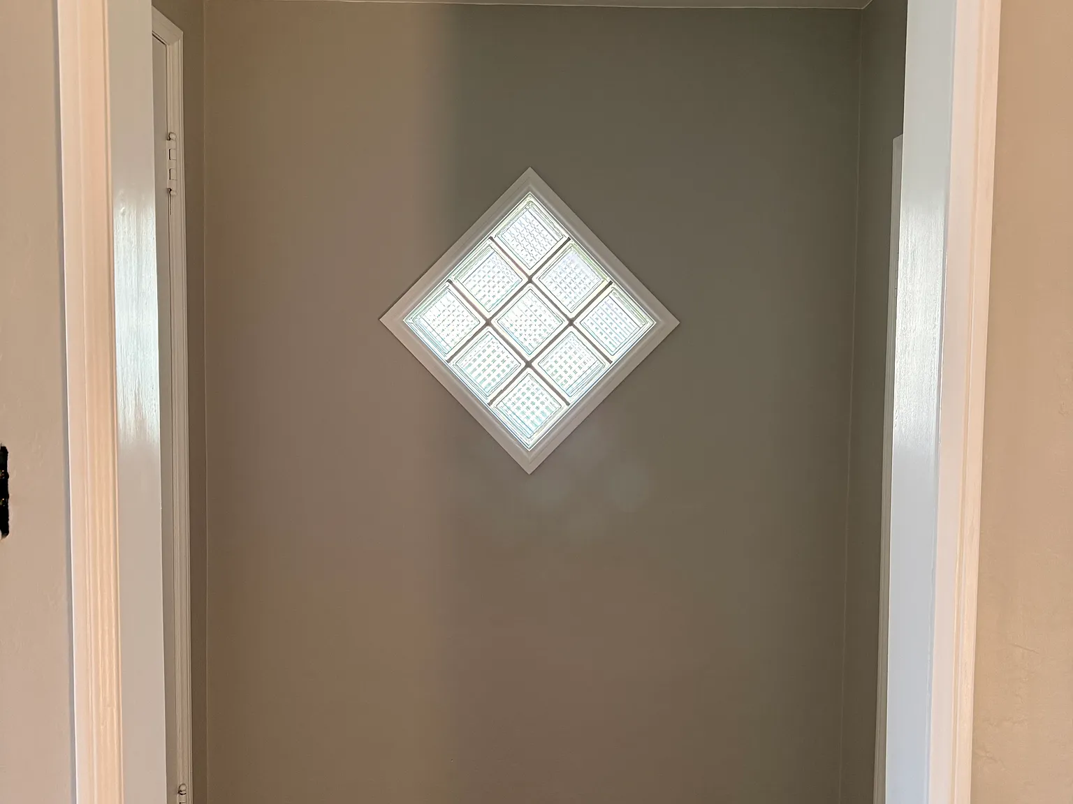 2 bed, 1020 sqft, $2,800 — Photo 3