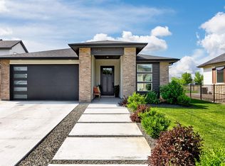 6299 Chateau Ct, Star, ID 83669