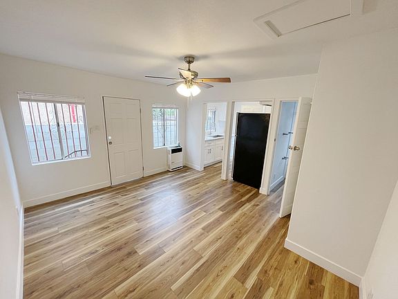4th image of 662 W Gage Ave #1/2