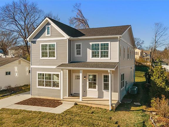3rd image of 409 Caroline Ave
