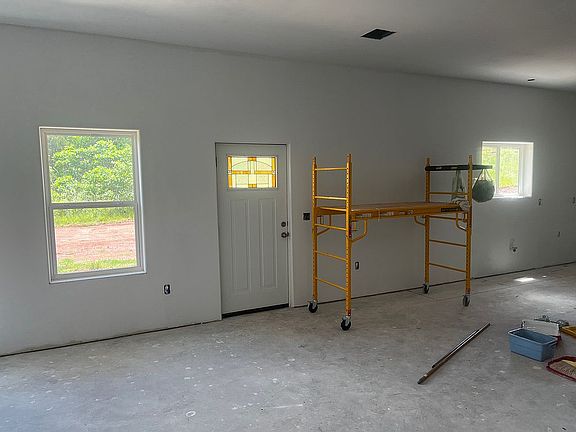 5th image of 344495 E 860th Rd