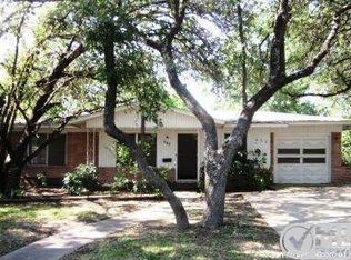 454 Pinewood Ln, San Antonio, TX 78216