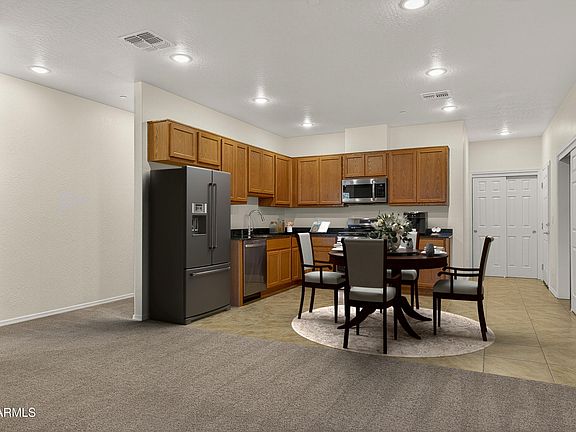 3rd image of 1650 E PONDEROSA Parkway #327