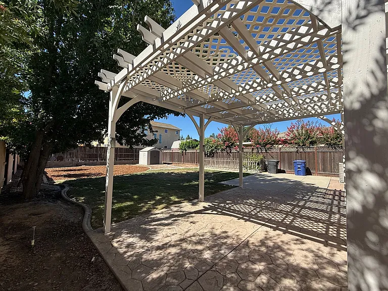 3904 Crescendo Ln — Photo 48