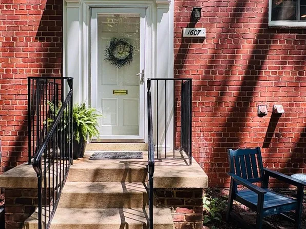 1607 Preston Rd, Alexandria, VA 22302